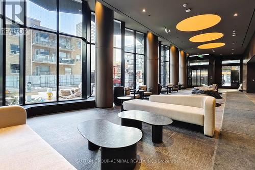 704N - 120 Broadway Avenue, Toronto, ON - Indoor Photo Showing Other Room