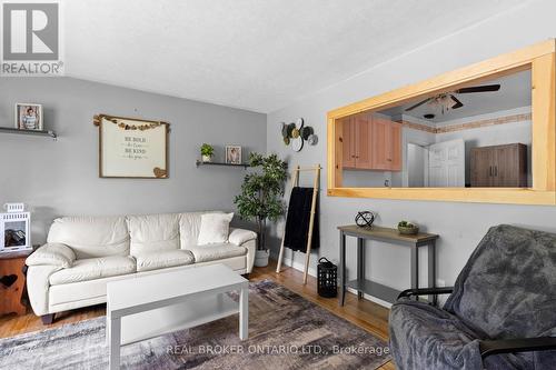 Living Room - 12 Olive Drive, Oro-Medonte, ON - Indoor Photo Showing Living Room