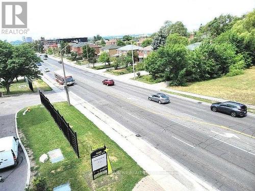 302 - 1461 Lawrence Avenue W, Toronto, ON - Outdoor With View