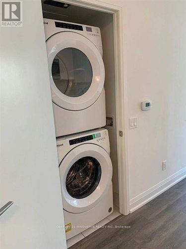 302 - 1461 Lawrence Avenue W, Toronto, ON - Indoor Photo Showing Laundry Room