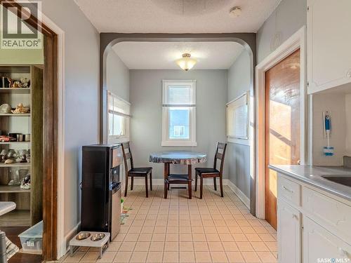 200 11Th Street E, Prince Albert, SK - Indoor