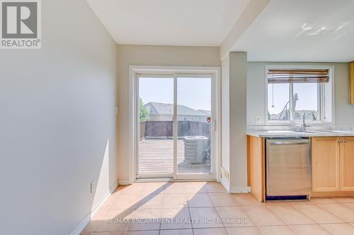 63 - 1489 Heritage Way, Oakville, ON - Indoor