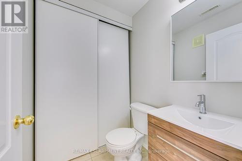 63 - 1489 Heritage Way, Oakville, ON - Indoor Photo Showing Bathroom