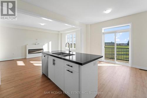 37 Southbury Manor (Upper) Drive, Caledon, ON - Indoor Photo Showing Kitchen With Double Sink
