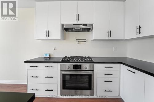 37 Southbury Manor (Upper) Drive, Caledon, ON - Indoor Photo Showing Kitchen