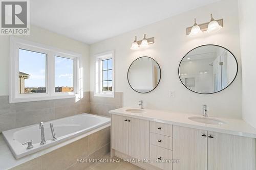 37 Southbury Manor (Upper) Drive, Caledon, ON - Indoor Photo Showing Bathroom