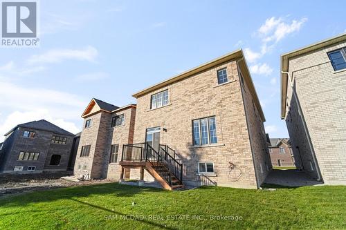 37 Southbury Manor (Upper) Drive, Caledon, ON - Outdoor