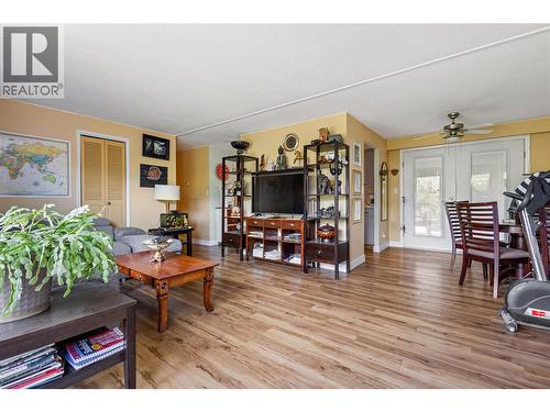 8 Rose Place, Osoyoos, BC - Indoor