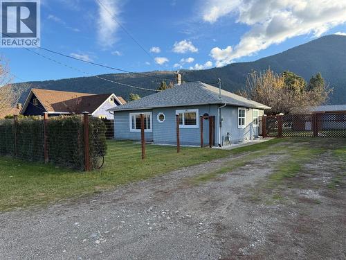 580 Cameron Avenue, Grand Forks, BC - Outdoor