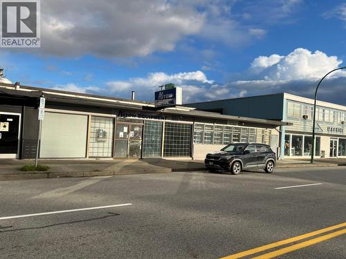 1470 Pemberton Avenue, North Vancouver, BC 