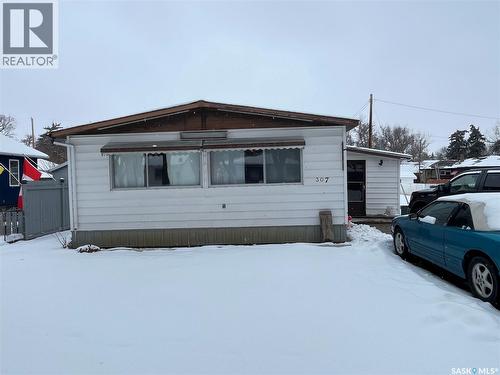 307 Aspen Street, Maple Creek, SK - Outdoor