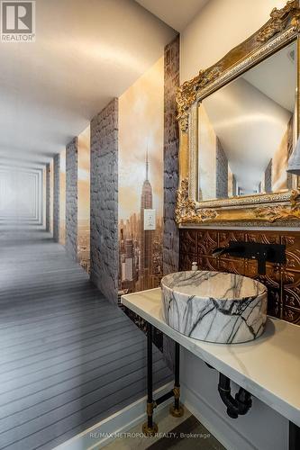 Entire - 27 Thornton Avenue, Toronto, ON - 