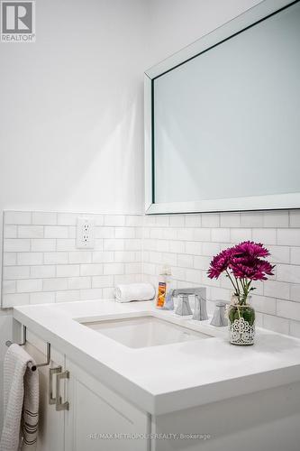 Entire - 27 Thornton Avenue, Toronto, ON - Indoor Photo Showing Bathroom