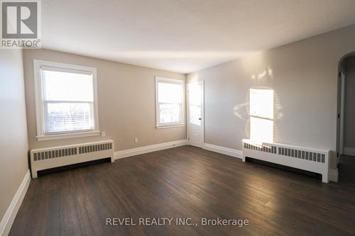 #4 - 348 Simcoe Street N, Peterborough, ON - Indoor