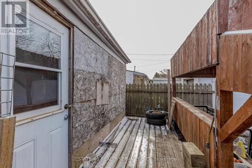 107 Dover Road, Welland, ON - Outdoor With Exterior