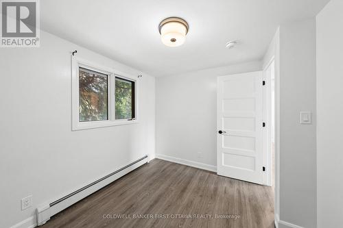 351 Amiens Street, Ottawa, ON - Indoor Photo Showing Other Room