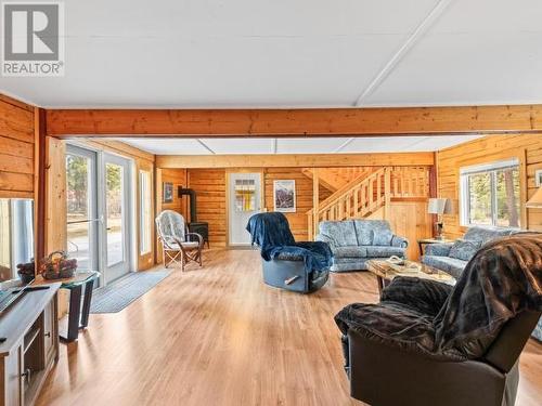 8 Tagish River Road, Whitehorse South, YT - Indoor Photo Showing Other Room