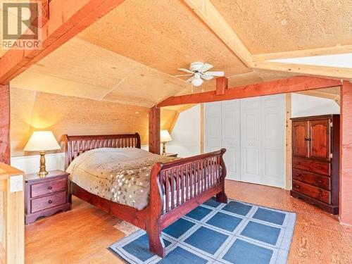 8 Tagish River Road, Whitehorse South, YT - Indoor Photo Showing Bedroom