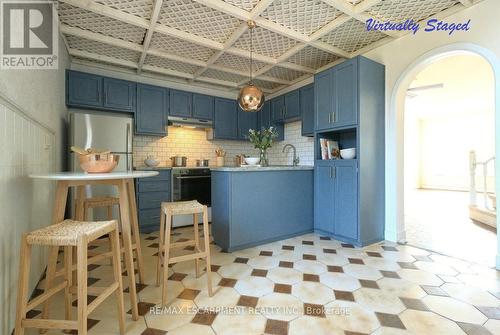 49 Nightingale Street, Hamilton, ON - Indoor Photo Showing Kitchen