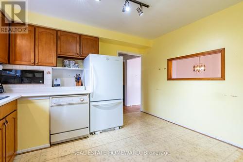 EAT IN KITCHEN - 52 Clydesdale Drive, Toronto, ON - Indoor Photo Showing Kitchen