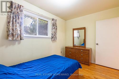 2ND BEDROOM - 52 Clydesdale Drive, Toronto, ON - Indoor Photo Showing Bedroom