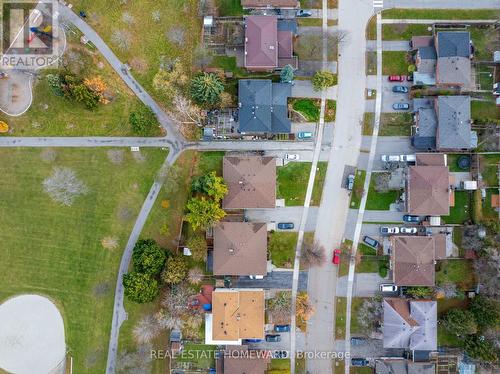 PARK AND GREEN SPACE - 52 Clydesdale Drive, Toronto, ON -  With View