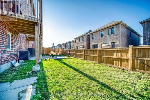 34 Ness Drive, Richmond Hill, ON - Outdoor