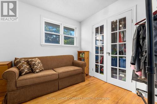166 Clements Road E, Ajax, ON - Indoor Photo Showing Living Room