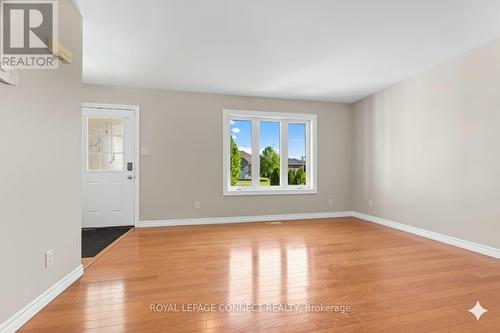 25 Springdale Drive, Kawartha Lakes, ON - Indoor Photo Showing Other Room
