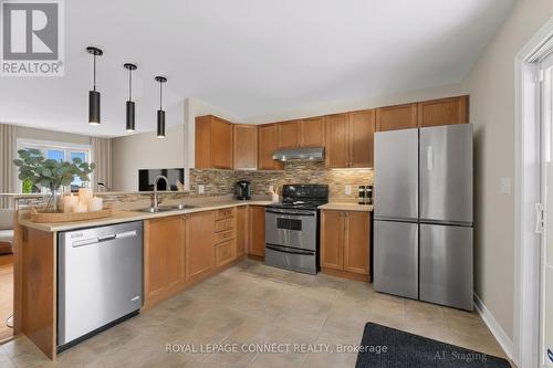 25 Springdale Drive, Kawartha Lakes, ON - Indoor Photo Showing Kitchen With Double Sink