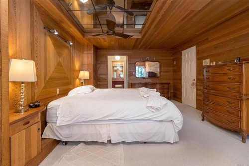 9565 Ardmore Dr, North Saanich, BC 