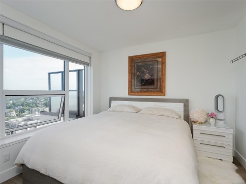 2103-777 Herald St, Victoria, BC - Indoor Photo Showing Bedroom
