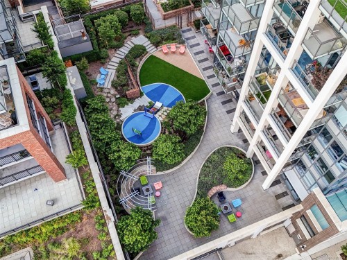 2103-777 Herald St, Victoria, BC - Outdoor