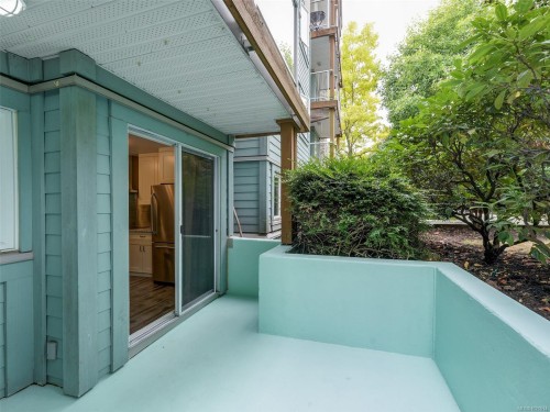 104-494 Marsett Pl, Saanich, BC - Outdoor With Exterior