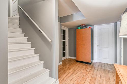 Salle familiale - 75 Av. Ste-Marguerite, Saint-Sauveur, QC - Indoor Photo Showing Other Room