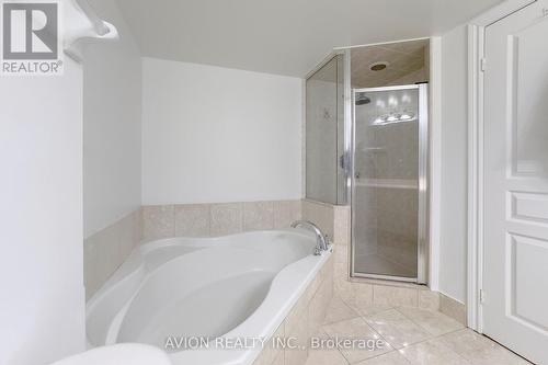 512 - 5 Northtown Way, Toronto, ON - Indoor Photo Showing Bathroom