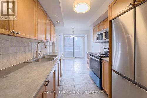 512 - 5 Northtown Way, Toronto, ON - Indoor Photo Showing Kitchen With Double Sink