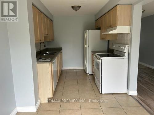 Entire House - 13 Srigley Street, Barrie, ON - Indoor Photo Showing Kitchen