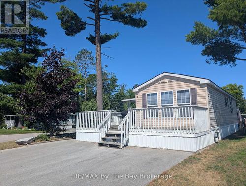 2 White Pines Trail, Wasaga Beach, ON - Outdoor With Deck Patio Veranda