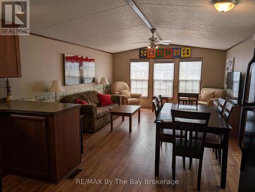 2 White Pines Trail, Wasaga Beach, ON - Indoor Photo Showing Dining Room