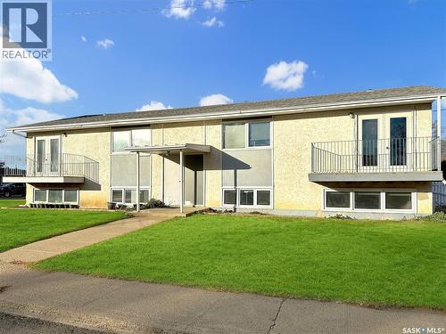 275 Central Avenue S, Swift Current, SK - Outdoor