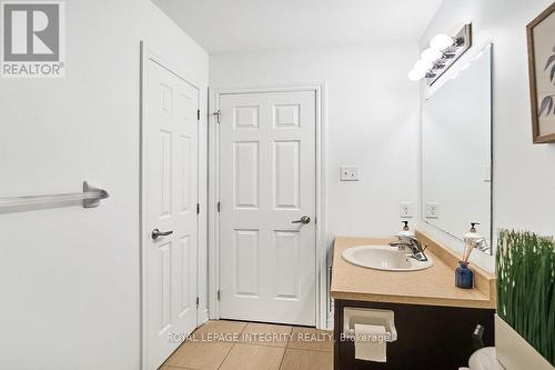 114 Battersea Crescent, Ottawa, ON - Indoor Photo Showing Bathroom