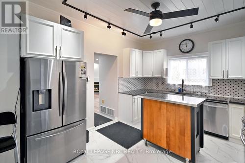 85 Pine Street S, Thorold (Thorold Downtown), ON - Indoor Photo Showing Kitchen