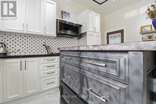 85 Pine Street S, Thorold (Thorold Downtown), ON - Indoor Photo Showing Kitchen