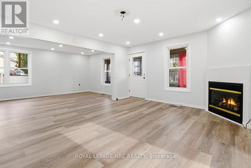 85 Pine Street S, Thorold (Thorold Downtown), ON - Indoor With Fireplace