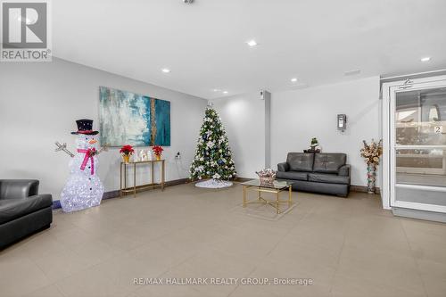 1001 - 665 Bathgate Drive, Ottawa, ON - Indoor