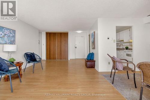 1001 - 665 Bathgate Drive, Ottawa, ON - Indoor