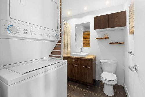 Salle d'eau - 511-520 Rue De La Salle, Québec (La Cité-Limoilou), QC - Indoor Photo Showing Laundry Room