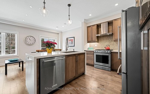 24-2086 Ghent Avenue, Burlington, ON - Indoor Photo Showing Kitchen