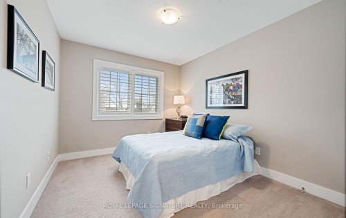24-2086 Ghent Avenue, Burlington, ON - Indoor Photo Showing Bedroom